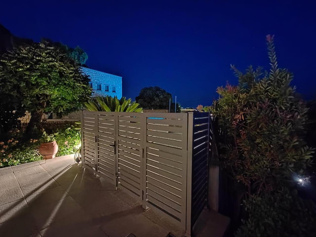 Costamare - Enjoy Lazy Days On The Private Pool-jacuzzi Villa Pefki
