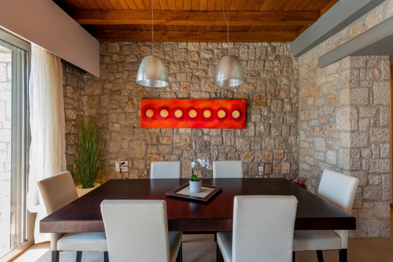 Costamare - Enjoy Lazy Days On The Private Pool-jacuzzi Villa Pefki