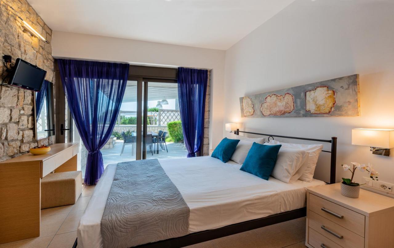 Costamare - Enjoy Lazy Days On The Private Pool-jacuzzi
