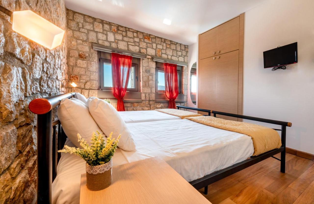 Costamare - Enjoy Lazy Days On The Private Pool-jacuzzi *