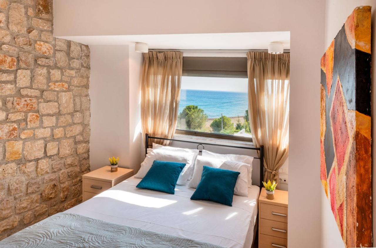 Villa Costamare - Enjoy Lazy Days On The Private Pool-jacuzzi *