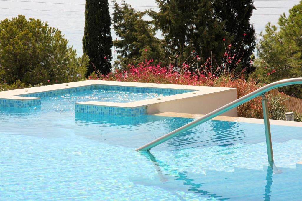 Villa Costamare - Enjoy Lazy Days On The Private Pool-jacuzzi *