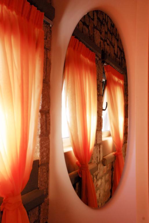 Costamare - Enjoy Lazy Days On The Private Pool-jacuzzi Villa *